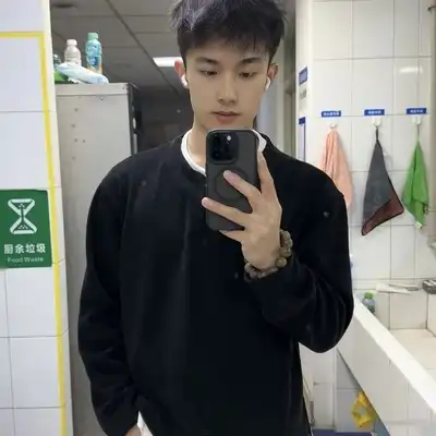 秦彤